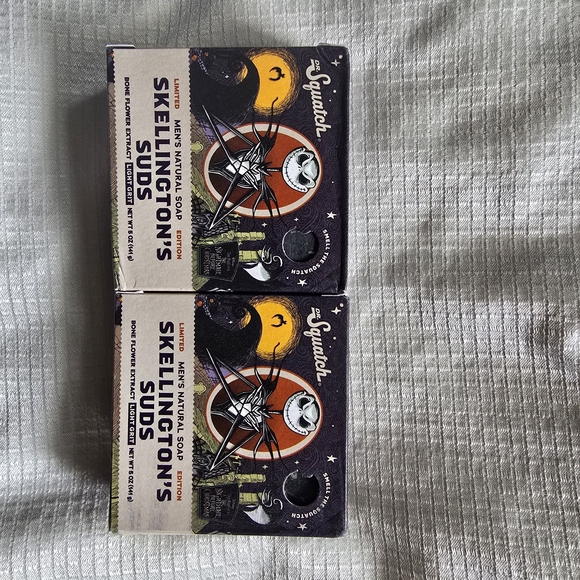 Dr. Squatch Other - Dr. Squatch Skellington's Suds Men's Natural Soap - Black and Orange